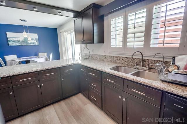1737 Melrose Ave, Chula Vista CA: https://media.crmls.org/mediaz/b4d03c5e-2902-4860-9a5c-34bd1d245be7.jpg