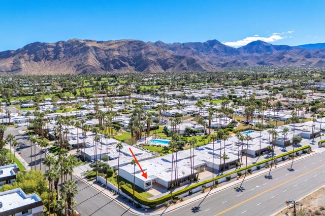 2400 S Palm Canyon Drive, Palm Springs CA: https://media.crmls.org/mediaz/b4d1e9e6-219f-47e8-960e-0e0ab8579930.jpg