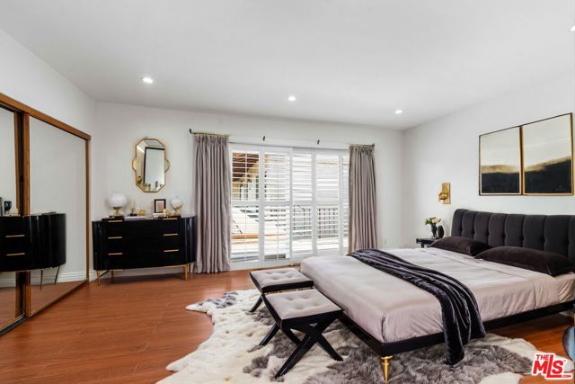 5229 Balboa Boulevard, Encino CA: https://media.crmls.org/mediaz/b4d3695a-45db-4607-9f1b-9e17257dd017.jpg