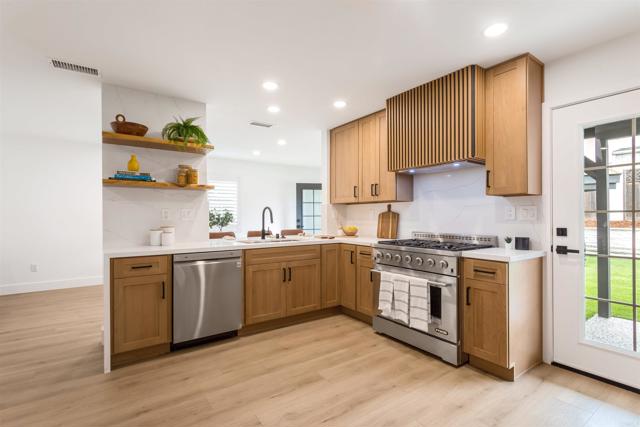 Detail Gallery Image 13 of 43 For 4870 Mount Armour Dr, San Diego,  CA 92111 - 3 Beds | 2 Baths