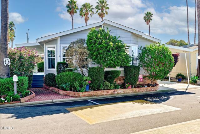 Detail Gallery Image 2 of 45 For 1215 Anchors Way #13,  Ventura,  CA 93001 - 3 Beds | 2 Baths