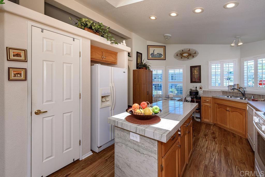444 El Camino Real - photo 8