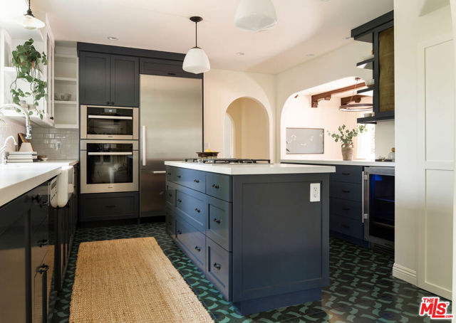 2248 Kenilworth Avenue, Los Angeles CA: https://media.crmls.org/mediaz/b4d54ef8-bc7e-459f-a872-11c0fcd5af93.jpg