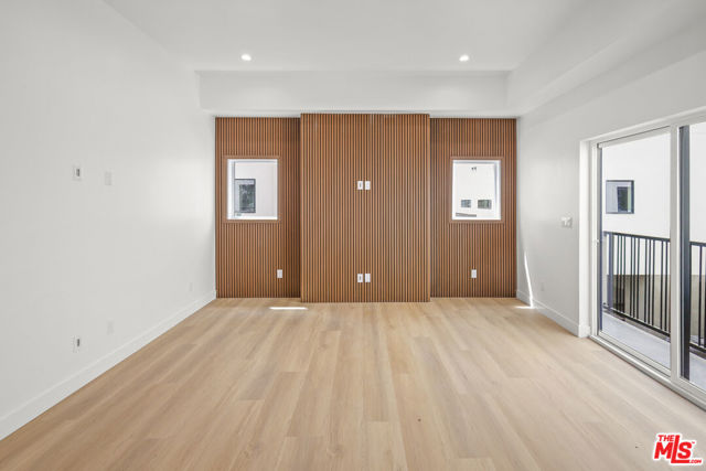 11010 Hortense Street, North Hollywood CA: https://media.crmls.org/mediaz/b4d56b15-60ee-478d-b07c-969706c3ef11.jpg