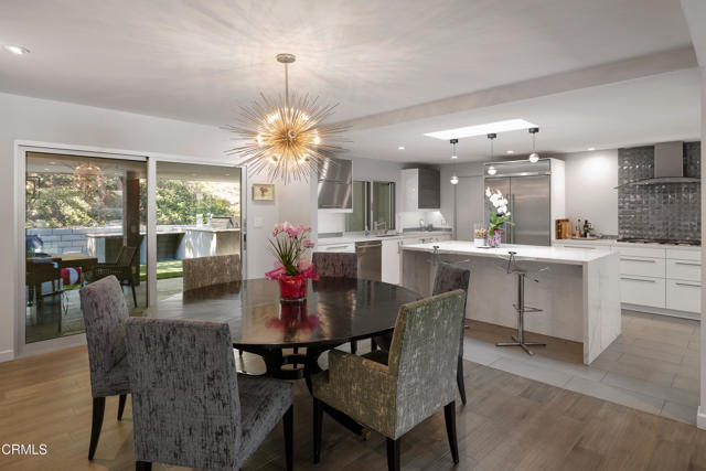 3351 Country Club Drive, Glendale CA: https://media.crmls.org/mediaz/b4d5d303-9986-4511-982d-331e7c6cce27.jpg