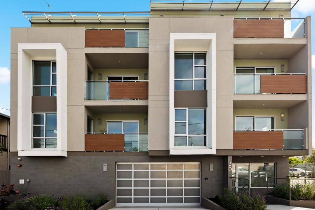 30 Hermosa Avenue #301