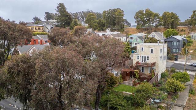 108 Cortland Avenue, San Francisco CA: https://media.crmls.org/mediaz/b4d6c564-f880-4fde-a755-01eedf798b2d.jpg