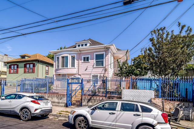 2520 E 24th Street, Oakland CA: https://media.crmls.org/mediaz/b4d6e66a-f7bc-4e17-bb4d-8424aeda321a.jpg
