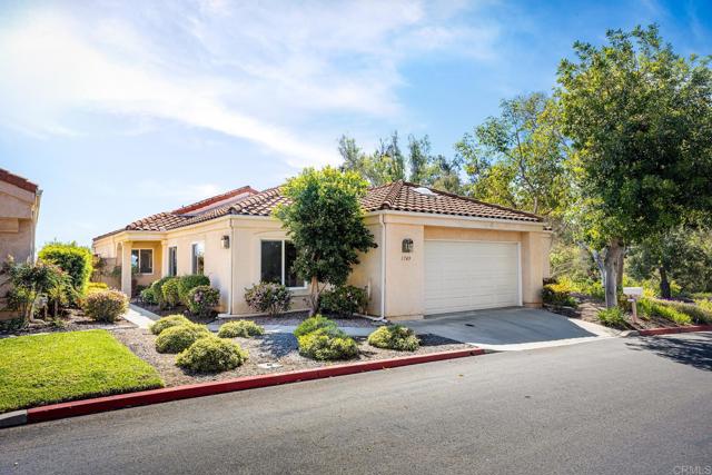 Detail Gallery Image 3 of 27 For 1749 Sawgrass, Escondido,  CA 92026 - 3 Beds | 2 Baths