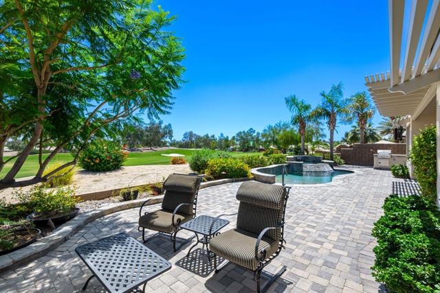 61414 Topaz Drive, La Quinta CA: https://media.crmls.org/mediaz/b4d86388-74c7-4495-99eb-d3638b9a0f34.jpg