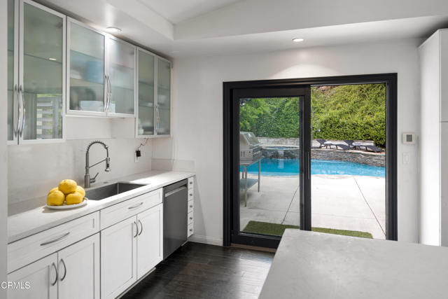 Detail Gallery Image 27 of 34 For 1445 Washburn Rd, Pasadena,  CA 91105 - 3 Beds | 2 Baths