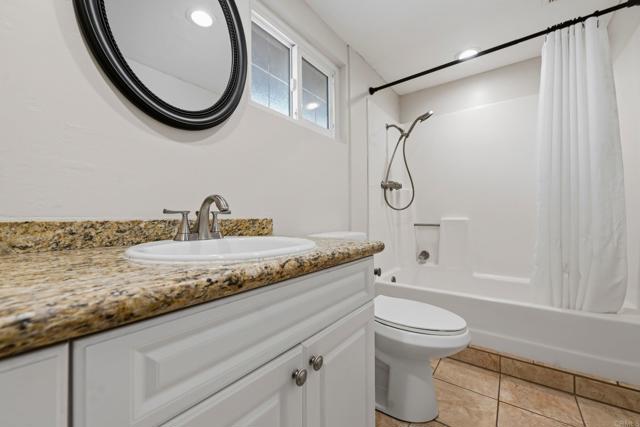 Image 15 of 25 For 1031 Country Club Drive