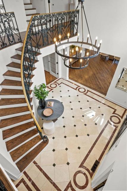 760 Chateau Drive, Hillsborough CA: https://media.crmls.org/mediaz/b4daf7f0-8f07-442e-876a-38c697b3e66a.jpg