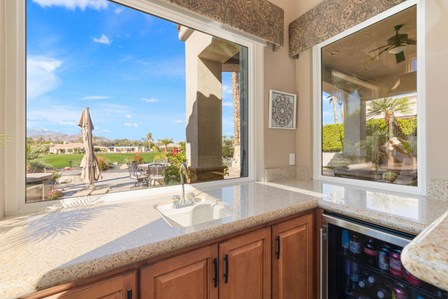 50605 Verano Drive, La Quinta CA: https://media.crmls.org/mediaz/b4dcd784-6736-497b-bb7d-219fe58be069.jpg