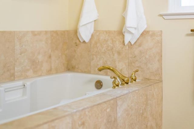 840 Seacliff Drive, Aptos CA: https://media.crmls.org/mediaz/b4dda10a-9a48-49b5-a650-4e724d237002.jpg