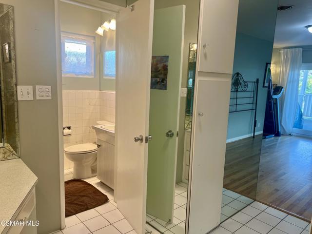 1542 Riverside Drive, Glendale CA: https://media.crmls.org/mediaz/b4ddad44-648b-4f38-b31f-ea0c4f0b5986.jpg