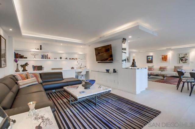 1750 Avenida Del Mundo, Coronado CA: https://media.crmls.org/mediaz/b4def693-ea8d-4036-b10c-e404cefaa92d.jpg