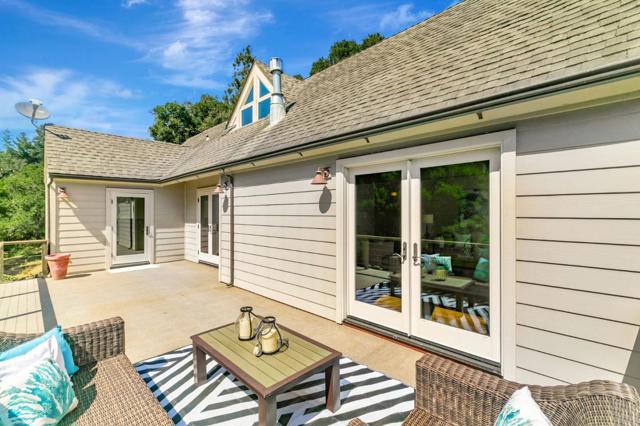 411 Hecker Pass Road, Watsonville CA: https://media.crmls.org/mediaz/b4e03339-3447-4ca3-b33f-be0e2022ebc7.jpg