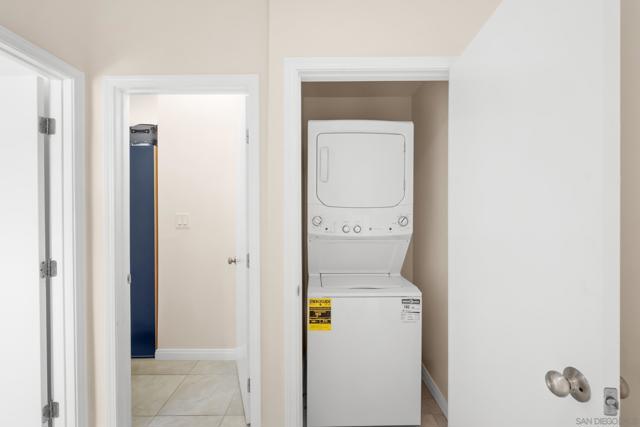 3754 56 Riviera Dr, La Mesa CA: https://media.crmls.org/mediaz/b4e104d9-7bfd-4593-98bb-1211c19014ce.jpg
