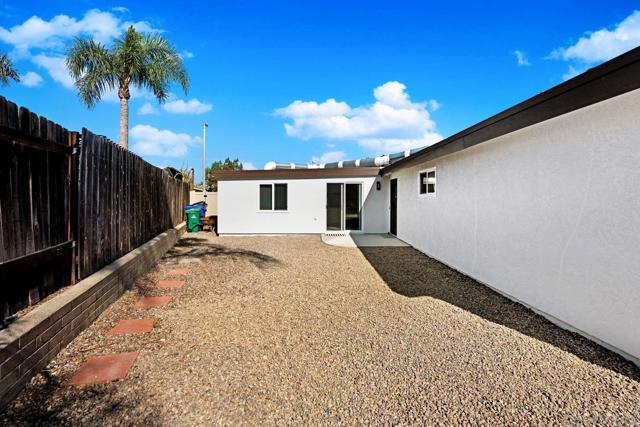 8937 Hammond Dr, San Diego CA: https://media.crmls.org/mediaz/b4e15833-1edb-4a34-a662-17f5e1b7869f.jpg