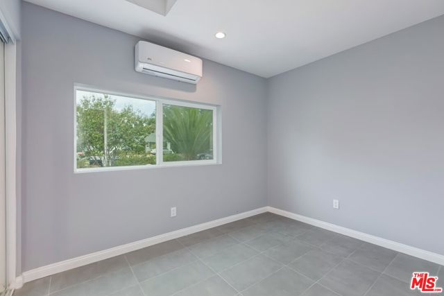 16616 Osborne photo 3