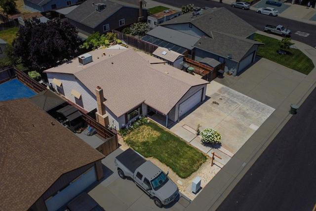 257 Robert Avenue, Ripon CA: https://media.crmls.org/mediaz/b4e28741-2866-4299-b82b-9cf30b4688cd.jpg