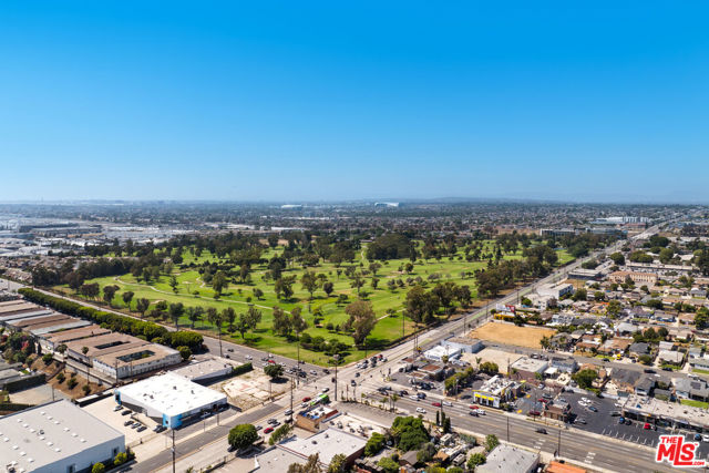 1756 W El Segundo Boulevard, Gardena CA: https://media.crmls.org/mediaz/b4e28e76-06c6-48c5-83b1-4afb9bee4dda.jpg
