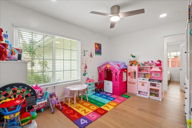 Detail Gallery Image 7 of 27 For 2801 Jacaranda Ave, Carlsbad,  CA 92009 - 4 Beds | 2 Baths