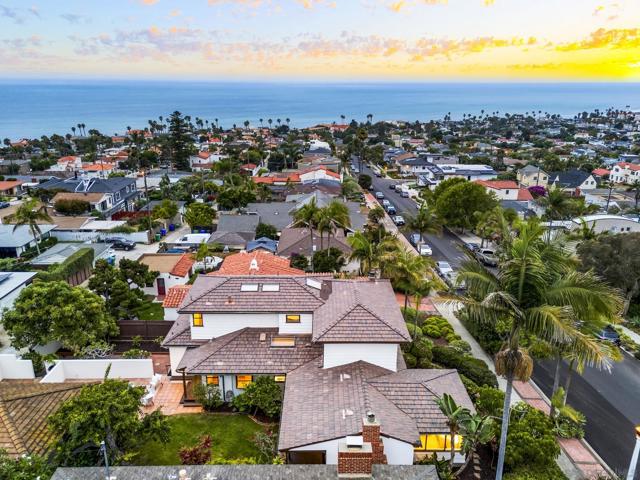 4427 Osprey St, San Diego CA: https://media.crmls.org/mediaz/b4e37423-1441-47ef-ba3e-e0d96ecc5cb8.jpg