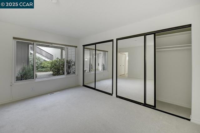 3350 Rossmoor Pkwy, Walnut Creek CA: https://media.crmls.org/mediaz/b4e3c0d0-ff66-45b1-ad55-2fad28d9c026.jpg