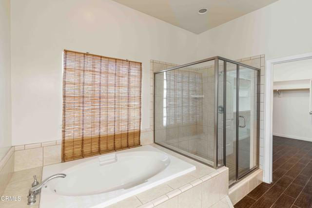 15617 Screaming Eagle Avenue, Bakersfield CA: https://media.crmls.org/mediaz/b4e3d6f6-1f79-49b5-9a37-208cac01b941.jpg