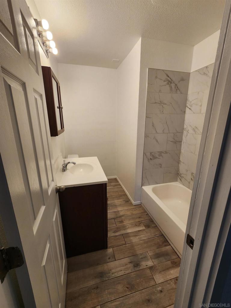 MLS #250032259SD image #14