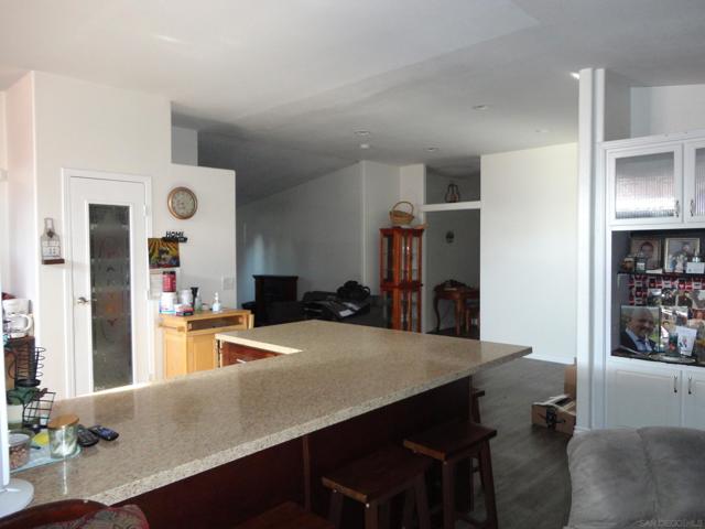22545 El Centro Rd, Apple Valley CA: https://media.crmls.org/mediaz/b4e480f7-41cf-4448-bc67-a51ed9870b97.jpg