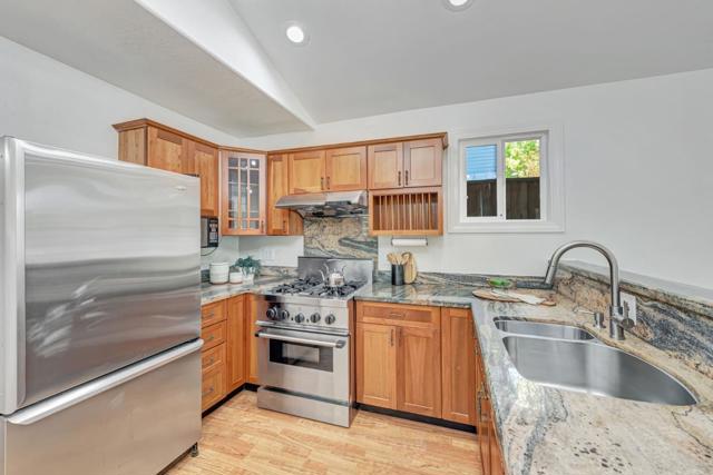 545 W Dana Street, Mountain View CA: https://media.crmls.org/mediaz/b4e49139-b654-4f5d-8b1a-241d11d92f06.jpg