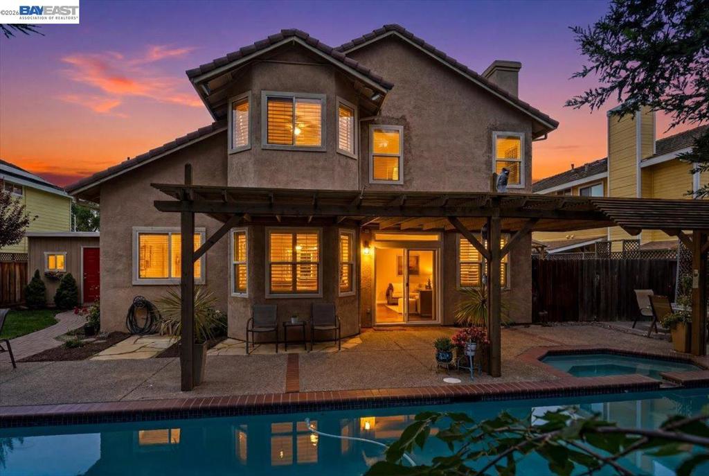 https://media.crmls.org/mediaz/b4e4c86e-faf3-45c5-9cda-34bdb9099ff9.jpg?preset=X-Large