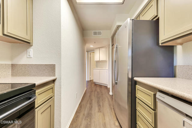 5728 Oak Bend Ln  -  HsHProd-17