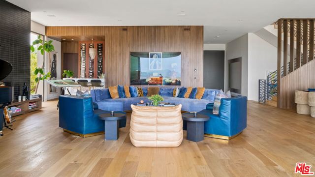 1030 Somera Road, Los Angeles CA: https://media.crmls.org/mediaz/b4e56143-0031-4fde-926d-8348e906ddfb.jpg