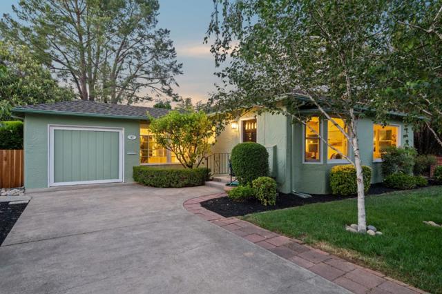 47 Fillmer Avenue, Los Gatos CA: https://media.crmls.org/mediaz/b4e593b9-b134-4626-bfbc-7bec481e03b7.jpg