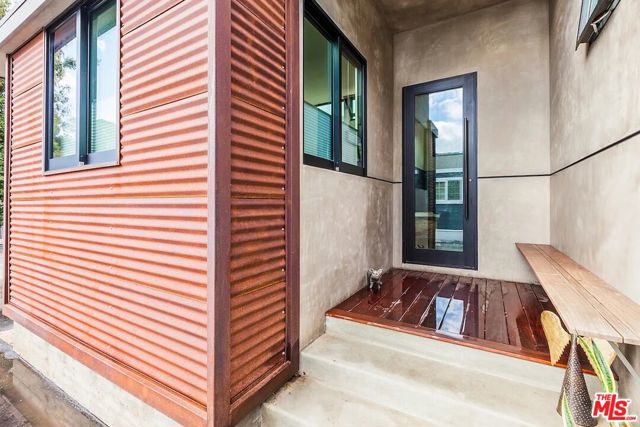 15 Paradise Cove Road photo 4
