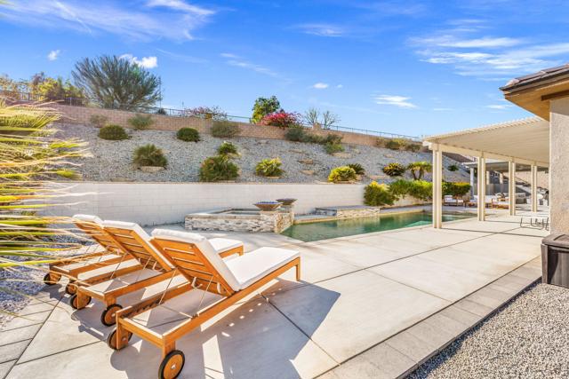 73775 Van Gogh Drive, Palm Desert CA: https://media.crmls.org/mediaz/b4e6363f-4750-4565-869a-de61c6509f69.jpg