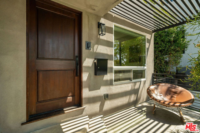 1414 N Coronado Terrace, Los Angeles CA: https://media.crmls.org/mediaz/b4e73a9a-b46c-42de-ab9d-bd58752e0abc.jpg