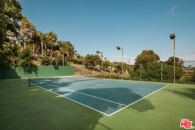 29800 Cuthbert Road, Malibu CA: https://media.crmls.org/mediaz/b4e7cc6b-7f54-4200-afde-da1ecbd6d9a8.jpg