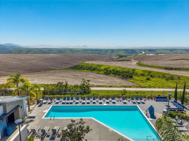 Detail Gallery Image 14 of 61 For 1812 Mint Terrace #UNIT 2,  Chula Vista,  CA 91915 - 4 Beds | 3/1 Baths