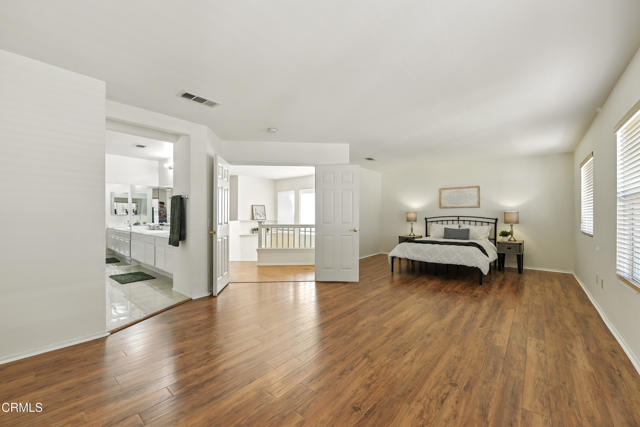 1529 La Verada Court, Camarillo CA: https://media.crmls.org/mediaz/b4ea001e-2c11-4eb0-8cd8-4bedd320d7b3.jpg