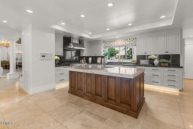 11016 Red Barn Road, Santa Rosa CA: https://media.crmls.org/mediaz/b4eb565c-3305-4c8e-a1f2-590b490bbf37.jpg