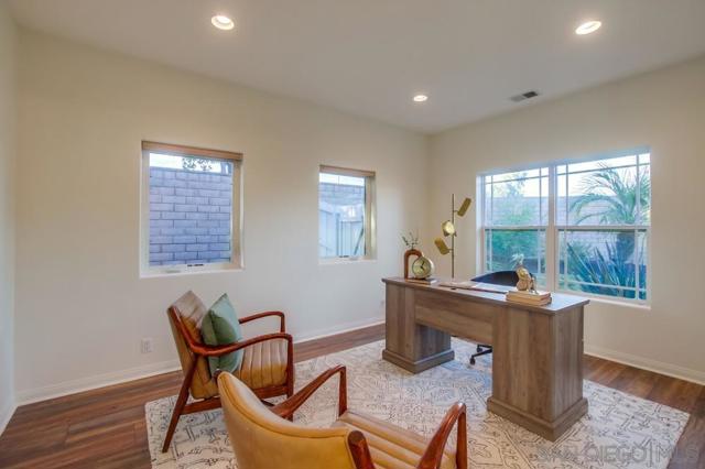 14590 Kent Hill Way, Poway CA: https://media.crmls.org/mediaz/b4ec7fd8-0546-4e09-95cd-98d9c01adc61.jpg
