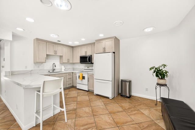 3119 Sunflower Loop N, Palm Springs, CA 92262