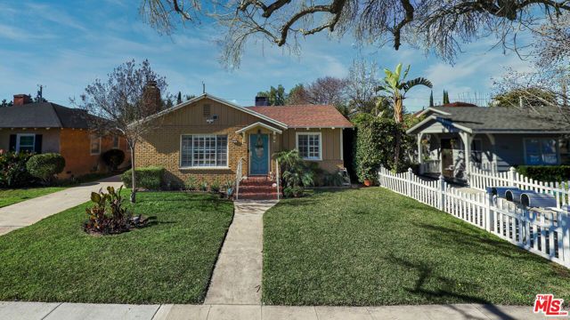 919 North Maple Street photo 3