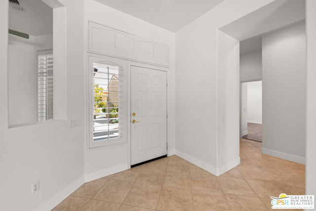78797 Falsetto Drive, Palm Desert CA: https://media.crmls.org/mediaz/b4eda997-d91e-406d-b565-d3cd9b3714e2.jpg
