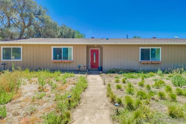 2920 Ribbonwood Rd, Boulevard CA: https://media.crmls.org/mediaz/b4ee30be-49bf-4689-9a2a-c21b98b8633d.jpg